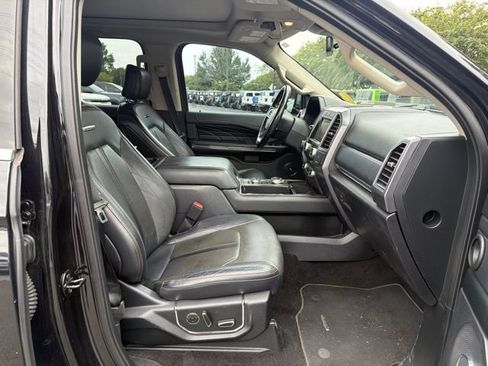 Used 2019 Ford Expedition Platinum AWD/4WD image 12