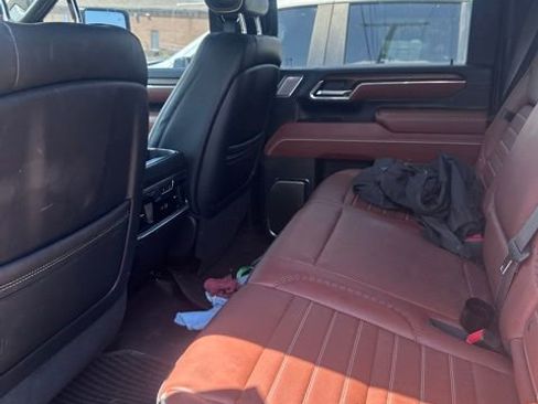 Used 2024 GMC Sierra 2500 Denali Ultimate w/ Max Trailering Package AWD/4WD image 11