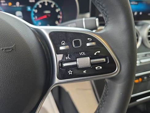 Used 2022 Mercedes-Benz GLC 300 4MATIC image 17