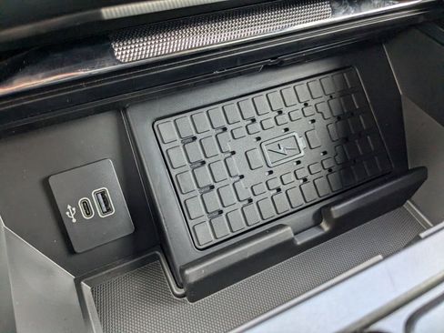 New 2025 Ford F150 Lightning Platinum image 27