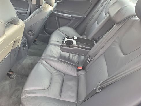 Used 2014 Volvo S60 T5 image 13