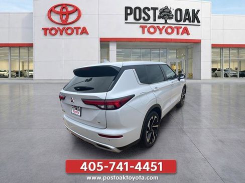 Used 2022 Mitsubishi Outlander SE FWD image 6