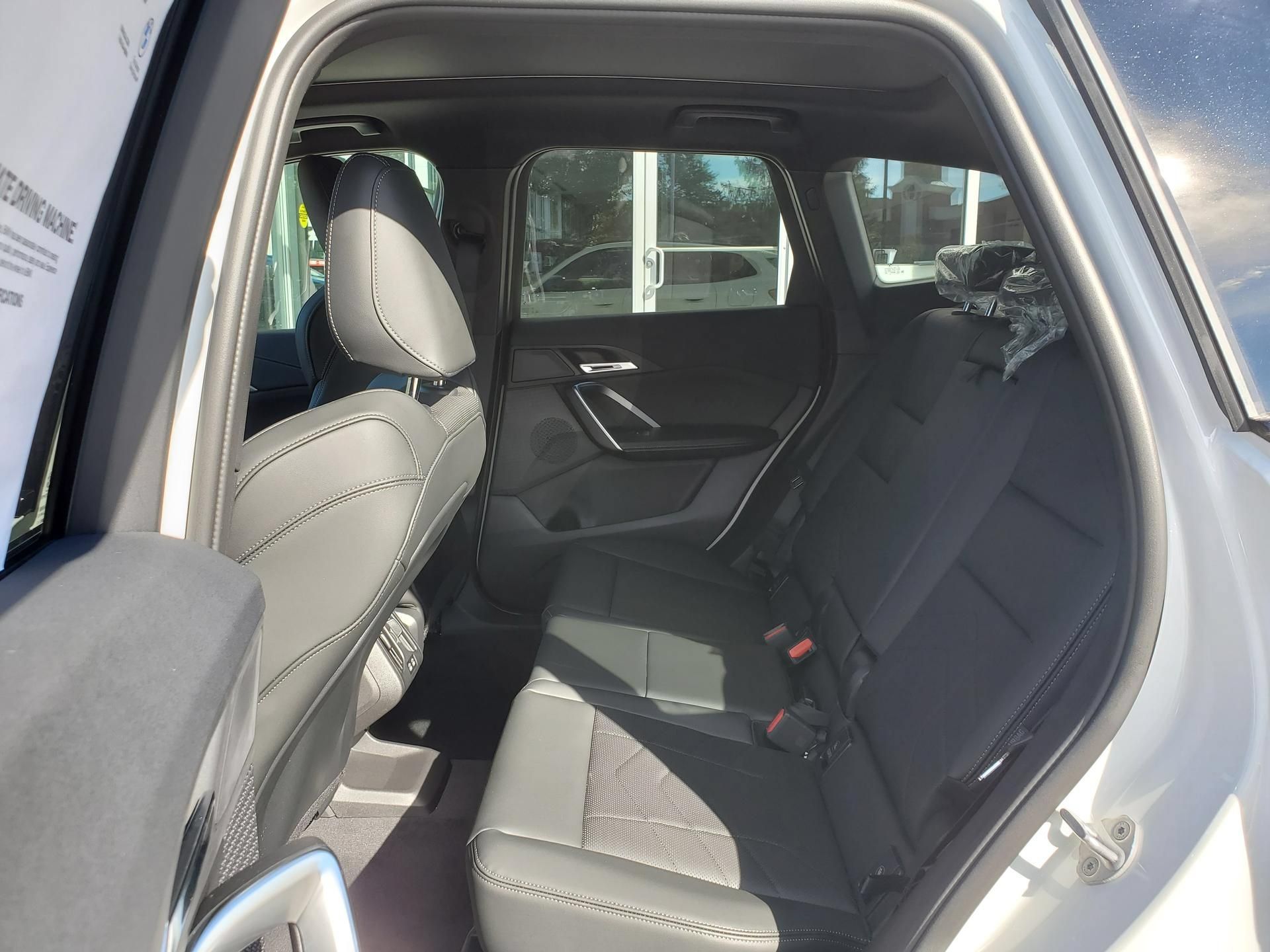 New 2027 BMW X1 xDrive28i AWD/4WD image 12