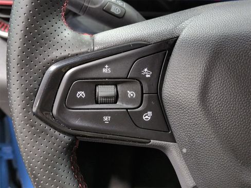 Used 2024 Chevrolet Trax RS w/ Sunroof Package image 26