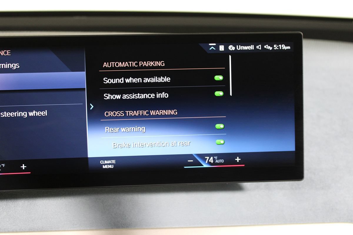 Used 2023 BMW iX xDrive50 w/ Sport Package AWD/4WD image 21
