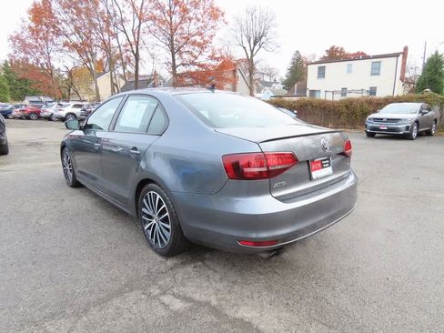 Used 2016 Volkswagen Jetta Sport w/ Lighting Package image 4
