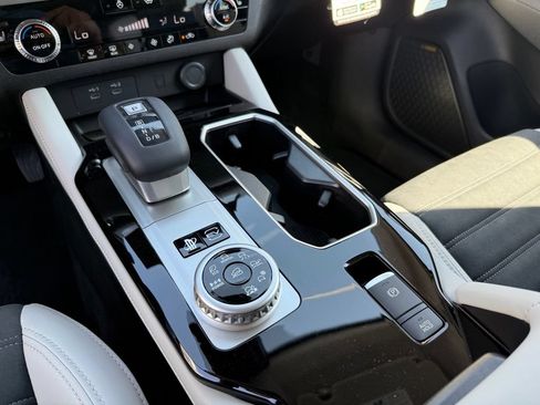 New 2026 Mitsubishi Outlander SE AWD/4WD image 27