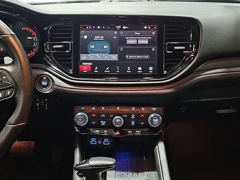 Used 2025 Dodge Durango R/T image 14