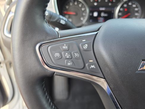 Used 2021 Chevrolet Equinox Premier image 34