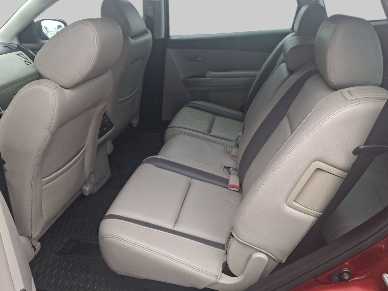 Used 2011 MAZDA CX-9 Grand Touring w/ Moonroof & Bose Audio Pkg AWD/4WD image 13
