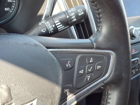 Used 2021 Chevrolet Equinox LT FWD image 23