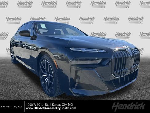 Used 2026 BMW i7 xDrive60 w/ Executive Package image 1