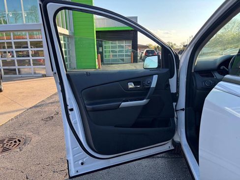 Used 2013 Ford Edge SEL FWD image 15