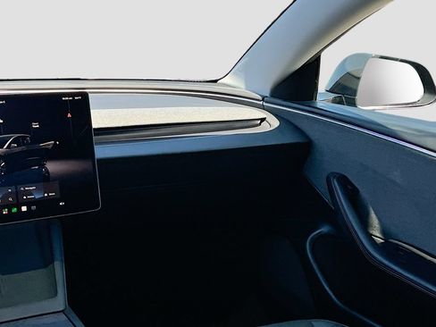 Used 2025 Tesla Model 3 Long Range RWD image 23