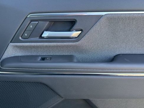 New 2026 GMC Sierra EV Elevation image 19