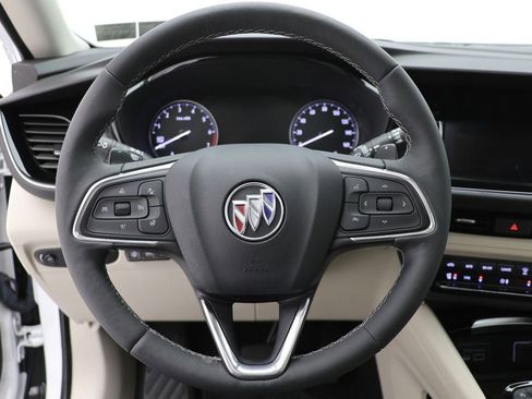 Used 2023 Buick Envision Avenir image 18