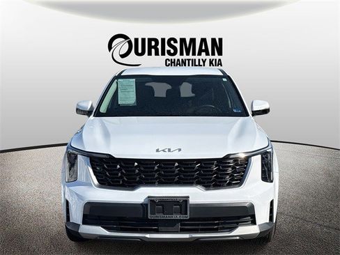 Used 2024 Kia Sorento LX image 6