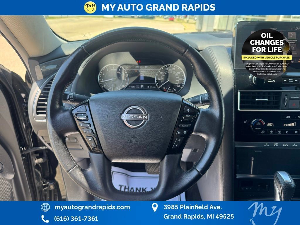 Used 2024 Nissan Armada SV AWD/4WD image 15