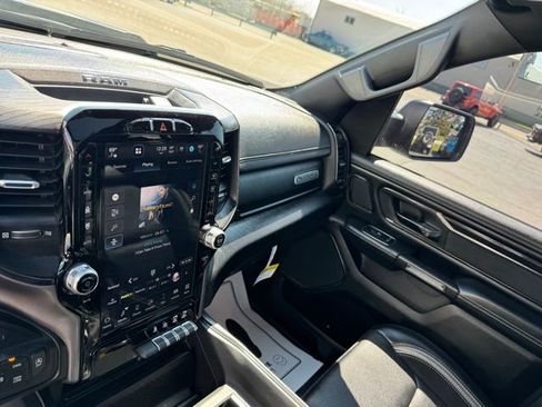 Used 2023 RAM 1500 Laramie AWD/4WD image 28