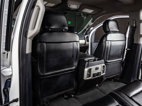 Used 2021 Ford F250 Lariat w/ Lariat Value Package image 32