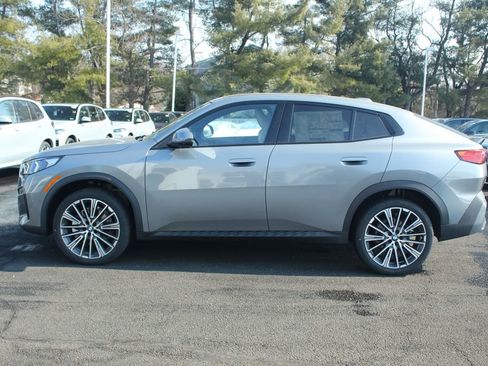 New 2026 BMW X2 xDrive28i w/ Technology Package AWD/4WD image 4