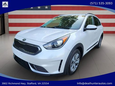 Used 2018 Kia Niro LX FWD image 1