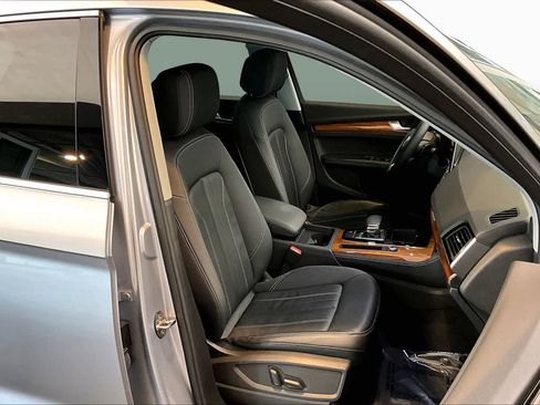 Certified 2023 Audi Q5 2.0T Premium Plus w/ Premium Plus Package AWD/4WD image 9