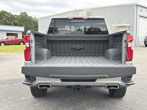 Used 2024 Chevrolet Silverado 1500 RST AWD/4WD image 25