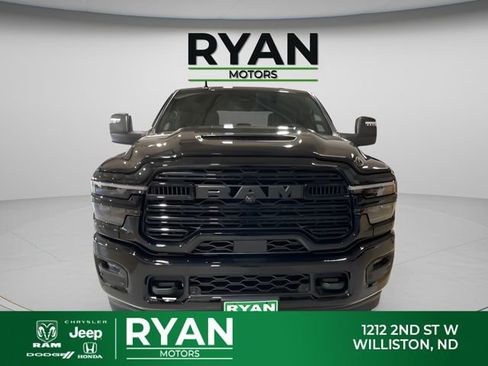 New 2026 RAM 2500 Laramie AWD/4WD image 8