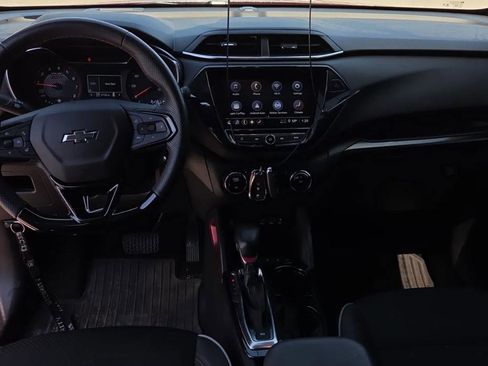 Used 2023 Chevrolet TrailBlazer RS w/ Convenience Package image 6