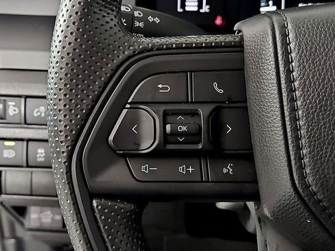 Used 2025 Toyota Tacoma SR image 20