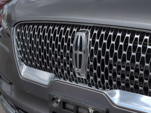 Used 2023 Lincoln Aviator Reserve w/ Equipment Group 201A AWD/4WD image 12