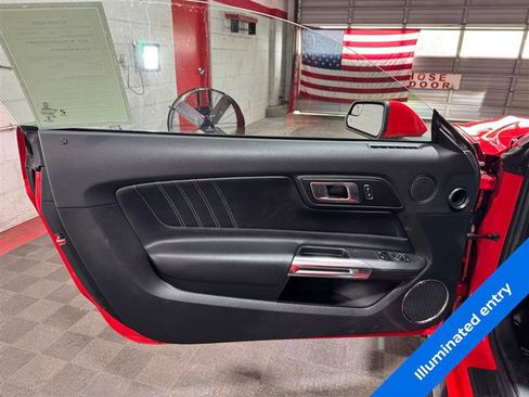 Used 2020 Ford Mustang Premium image 8