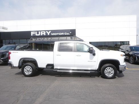 Used 2025 Chevrolet Silverado 2500 LT w/ Convenience Package AWD/4WD image 1