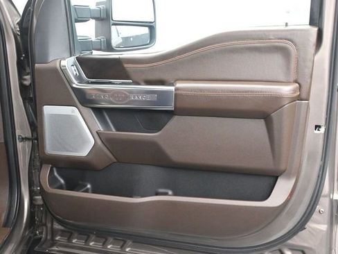 Used 2023 Ford F450 King Ranch w/ Chrome Package image 11