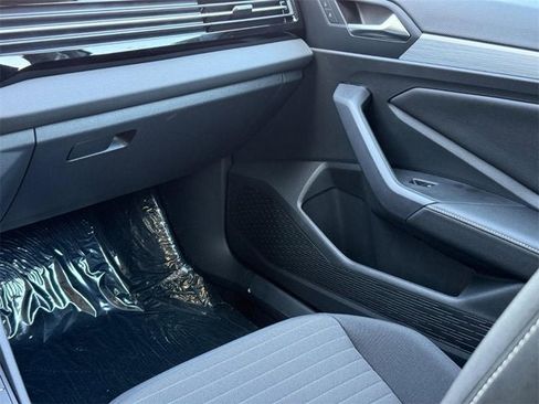 New 2025 Volkswagen Jetta S image 10