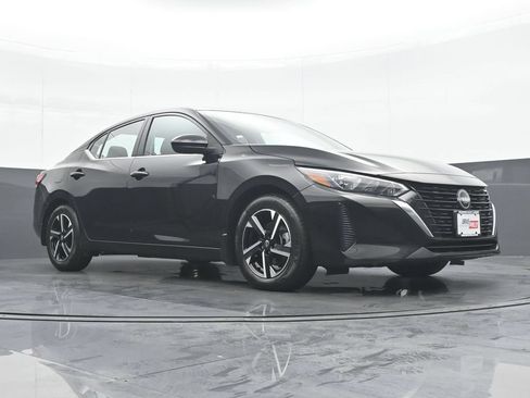 Used 2024 Nissan Sentra SV FWD image 33