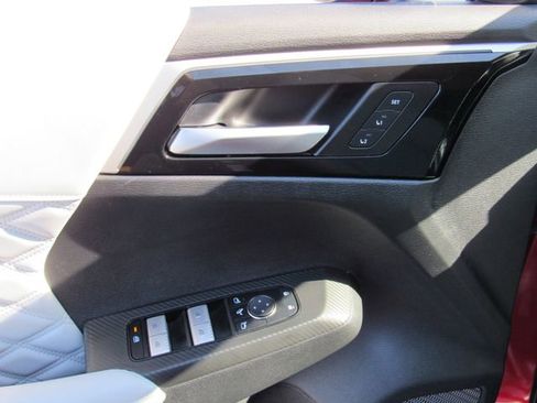 Used 2024 Mitsubishi Outlander SEL FWD image 21