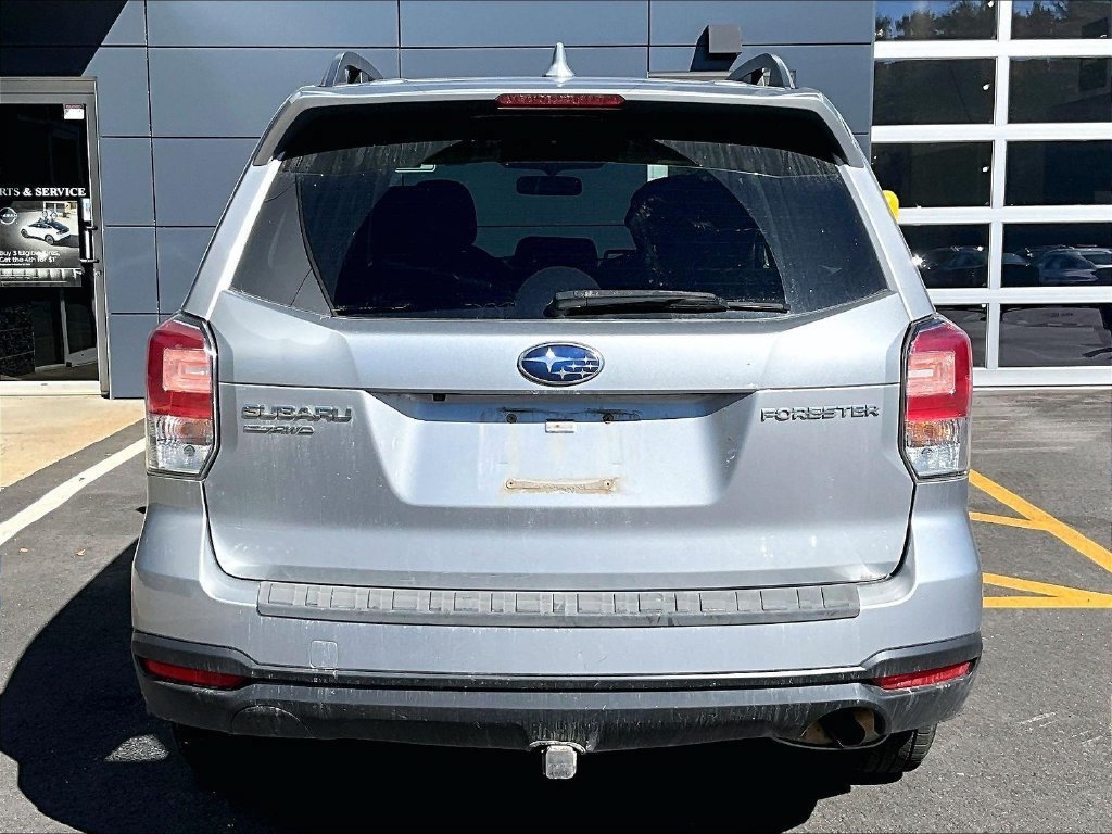 Used 2018 Subaru Forester 2.5i Premium AWD/4WD image 4