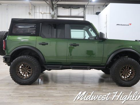 Used 2024 Ford Bronco Badlands AWD/4WD image 8