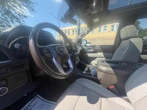 Used 2022 GMC Yukon SLT w/ SLT Premium Package RWD image 14