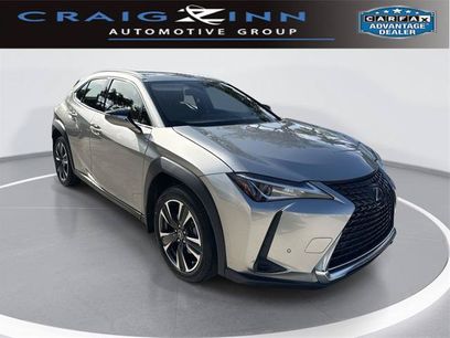 Certified 2022 Lexus UX 200 w/ Accessory Package (Z2)