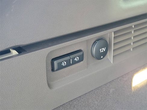 Certified 2022 Lincoln Nautilus Standard image 8