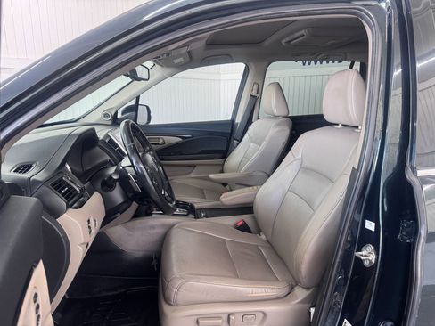 Used 2016 Honda Pilot Elite image 9