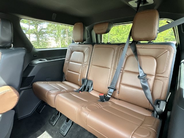 Used 2024 Lincoln Navigator L Reserve AWD/4WD image 24