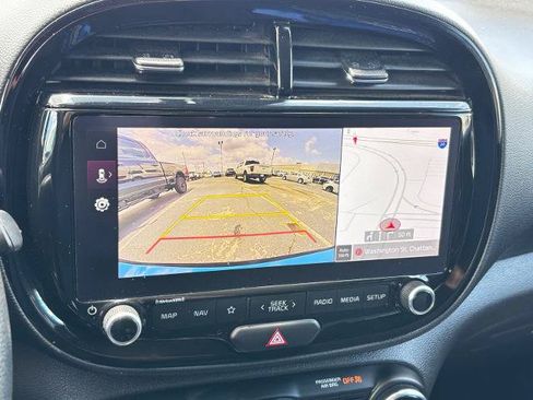 Used 2024 Kia Soul S FWD image 20