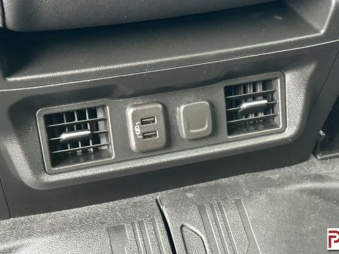 Certified 2023 GMC Sierra 3500 SLT w/ Gooseneck/5TH Wheel Package image 16