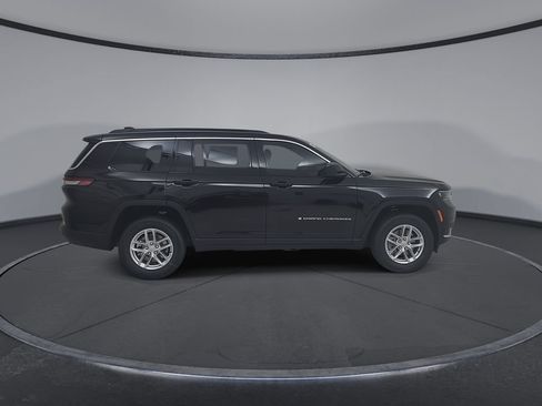 New 2026 Jeep Grand Cherokee L Laredo AWD/4WD image 17