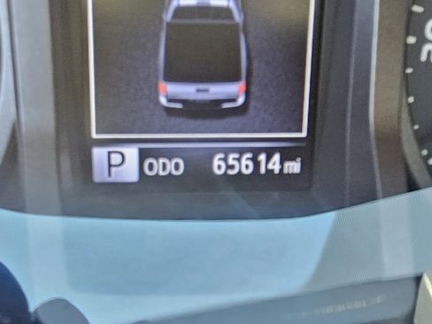 Used 2017 Toyota Tacoma TRD Off-Road image 13