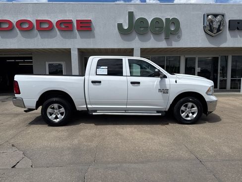 Used 2023 RAM 1500 Classic SLT w/ Trailer & Traction Group AWD/4WD image 6